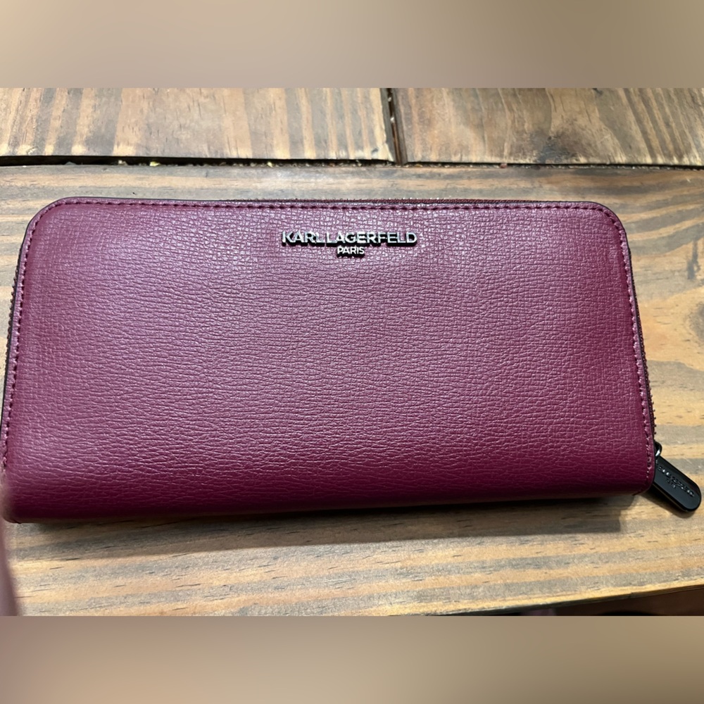 Karl Lagerfeld wallet